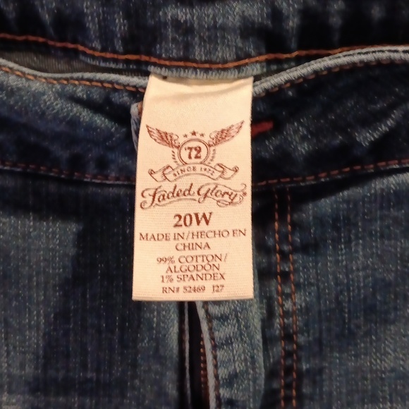 20W capri jeans - Picture 2 of 3